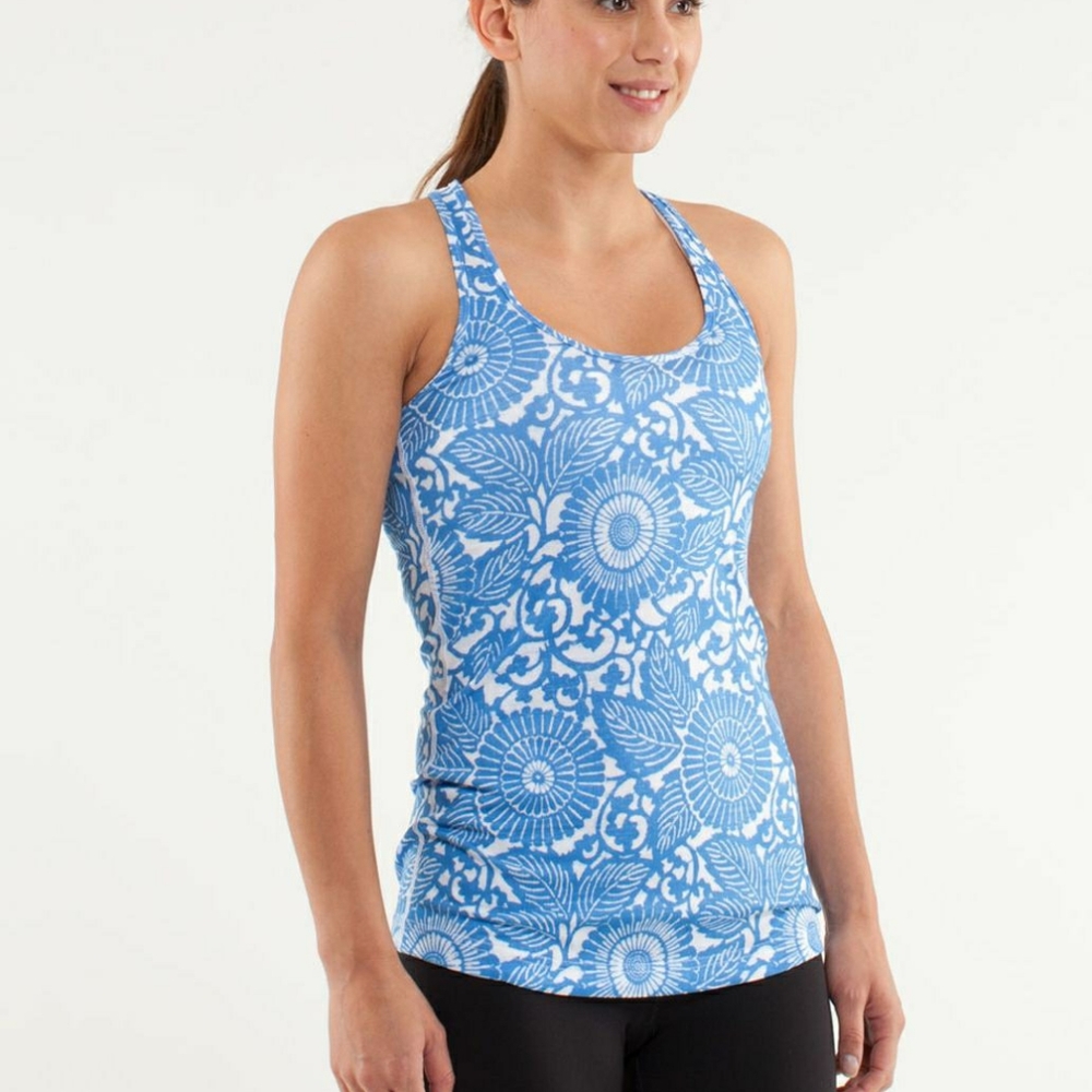 Lululemon Cool Racerback
Beachy Floral Blue Tank